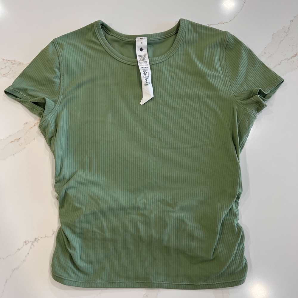 lululemon athletica Olive Short Sleeve Tee